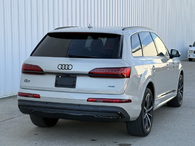 Used 2023 Audi Q7 3.0T Prestige w/ Prestige Package AWD/4WD image 4