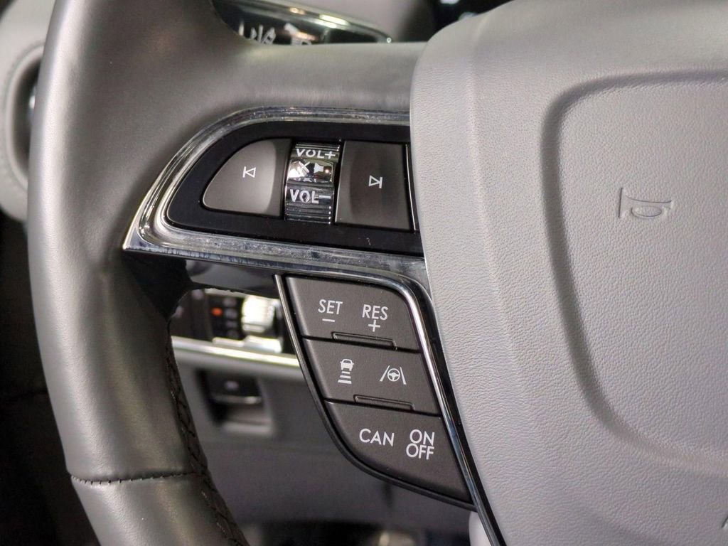 Certified 2023 Lincoln Nautilus Reserve w/ Equipment Group 201A image 20