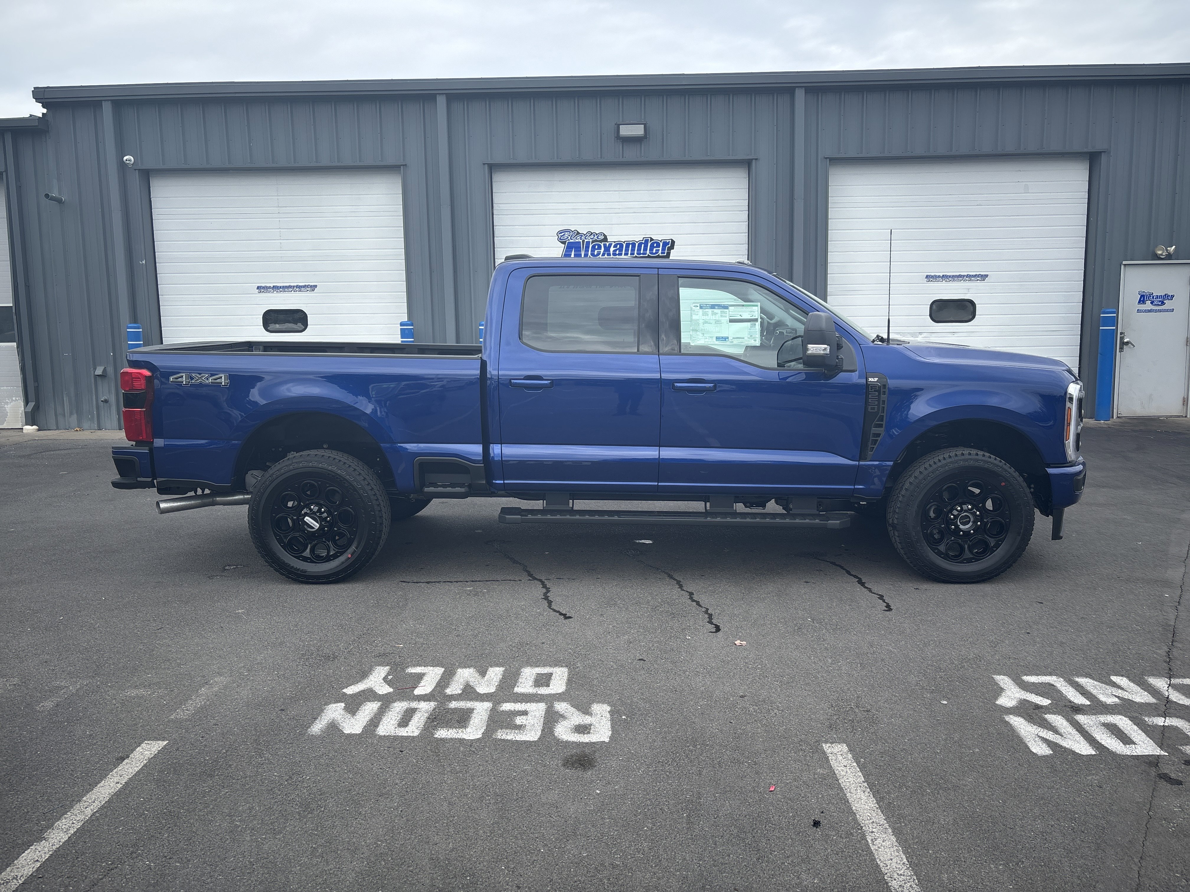 New 2026 Ford F250 4x4 Crew Cab Super Duty image 2