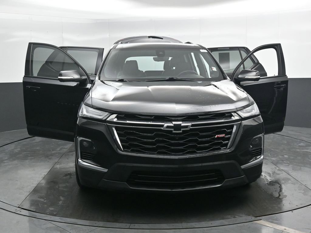 Used 2023 Chevrolet Traverse RS image 56