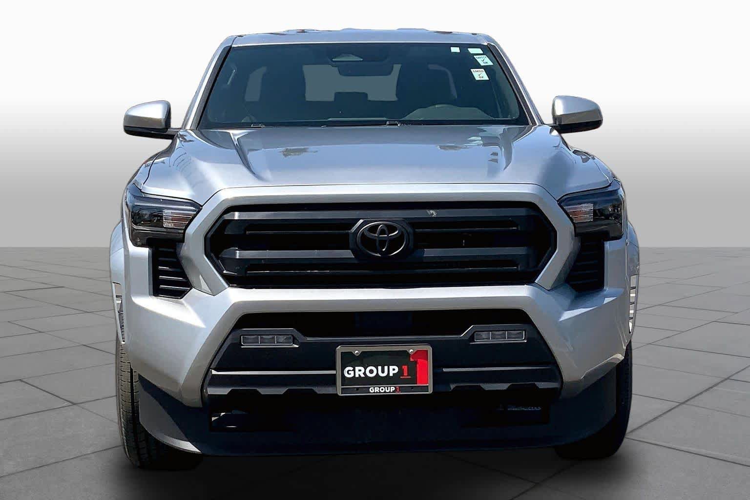 Certified 2024 Toyota Tacoma SR5 AWD/4WD image 3