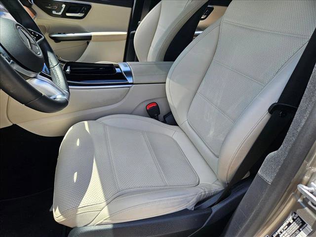 Used 2023 Mercedes-Benz GLC 300 image 14