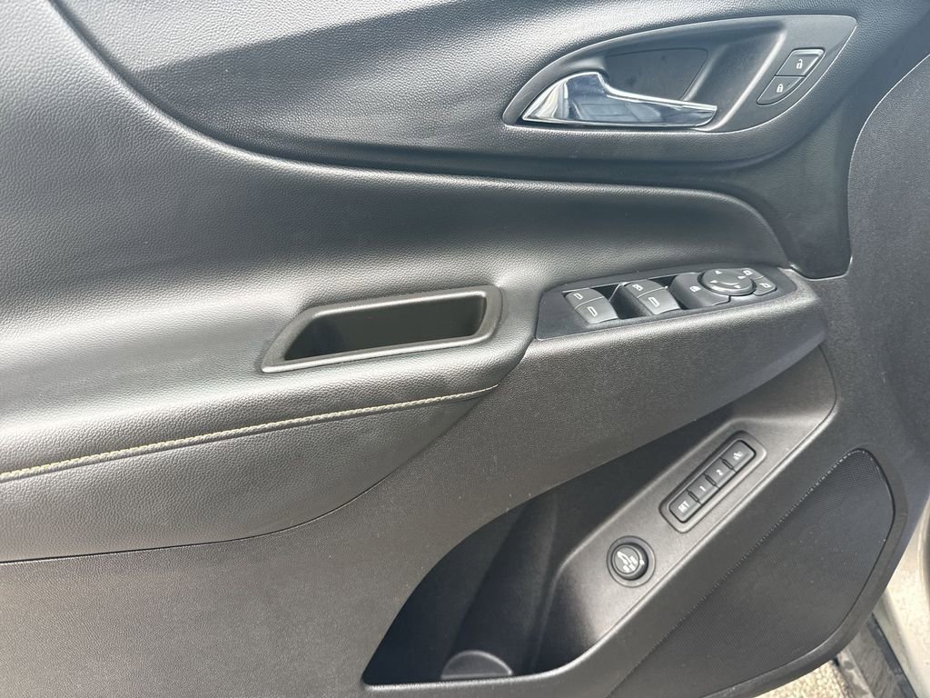 Used 2019 Chevrolet Equinox Premier image 15