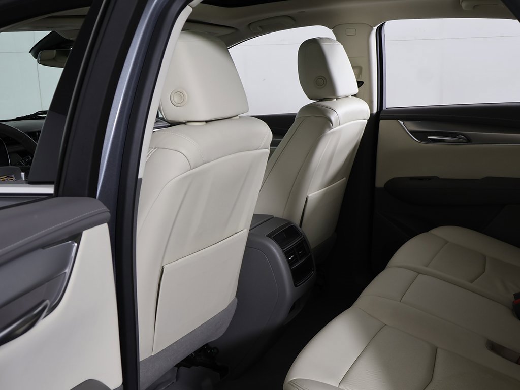 Used 2022 Cadillac XT5 Premium Luxury image 29