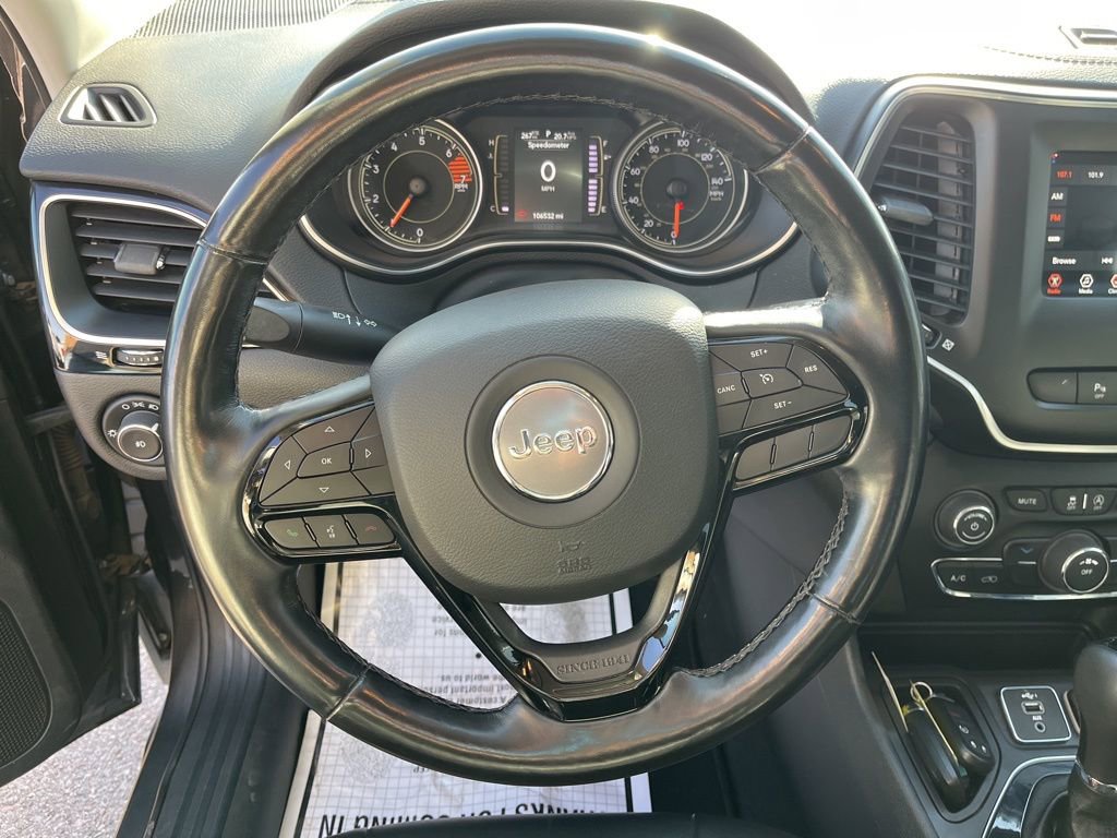 Used 2021 Jeep Cherokee Latitude Plus image 15