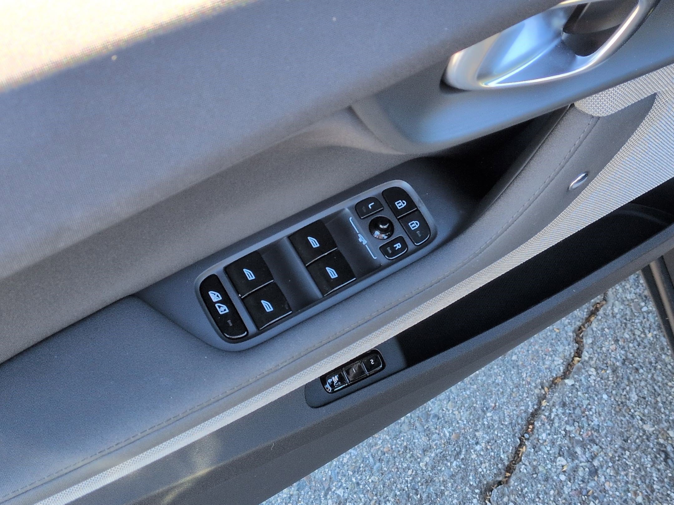 Used 2022 Polestar Polestar 2 w/ Pilot Package image 15