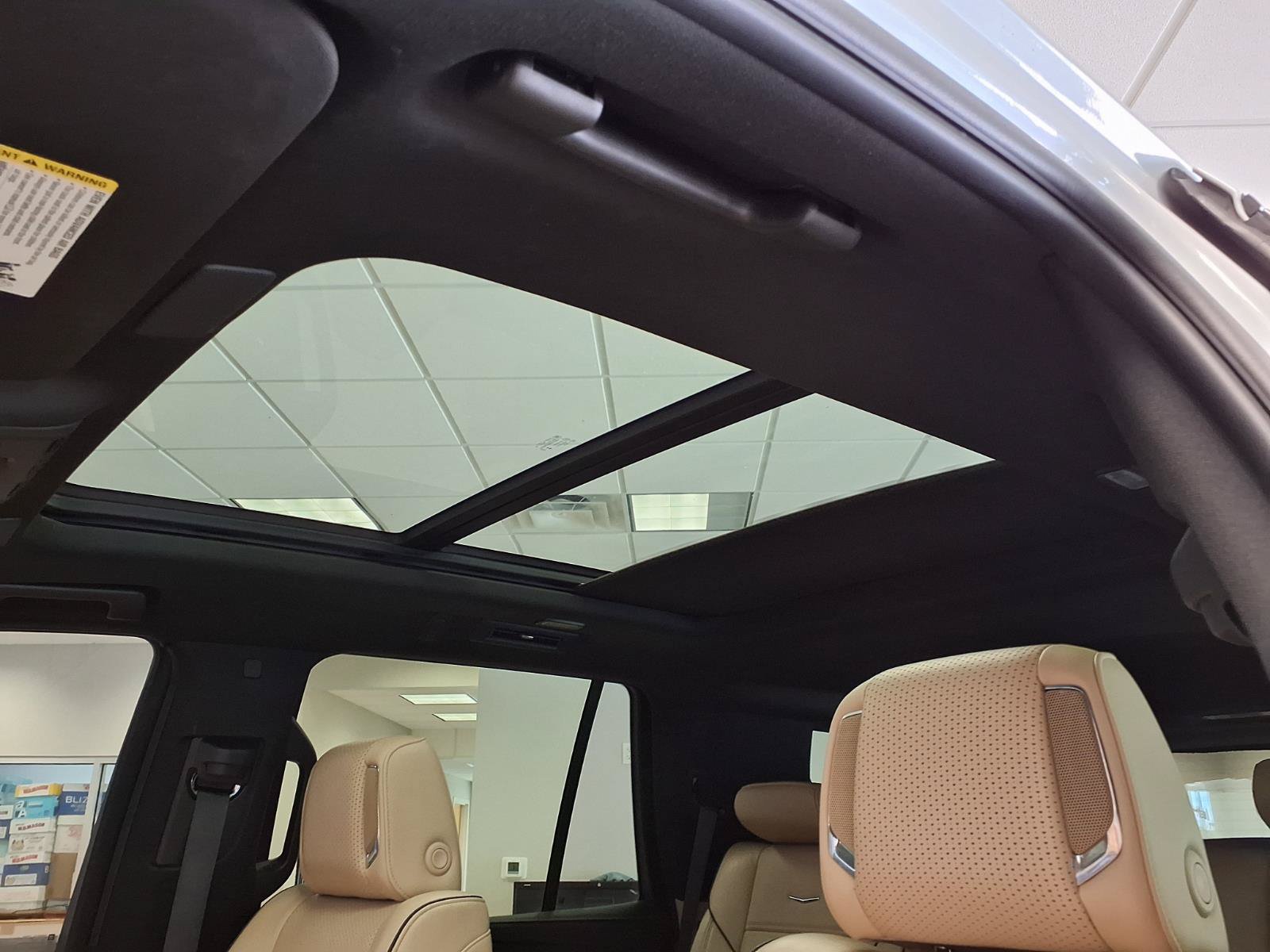 Certified 2023 Cadillac Escalade Premium Luxury w/ Performance Package AWD/4WD image 25