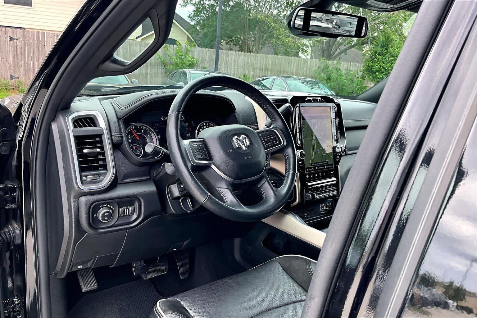 Used 2019 RAM 2500 Laramie w/ Night Edition AWD/4WD image 17