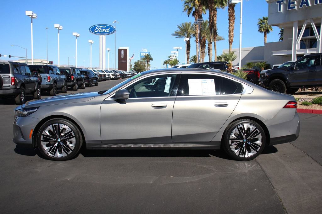 Used 2025 BMW 530i image 4