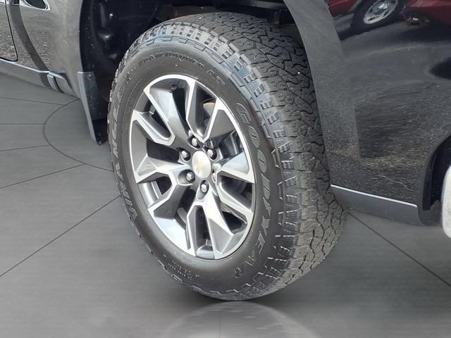 Used 2024 Chevrolet Silverado 1500 LT AWD/4WD image 12