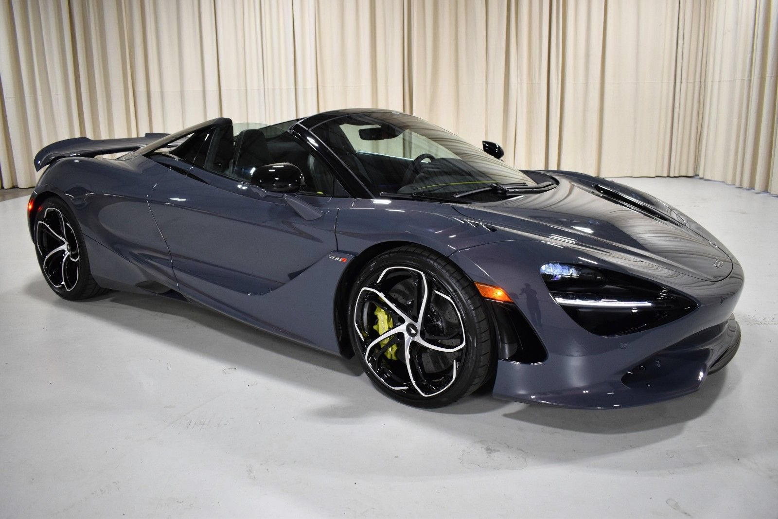 New 2027 McLaren 750S Spider RWD image 3