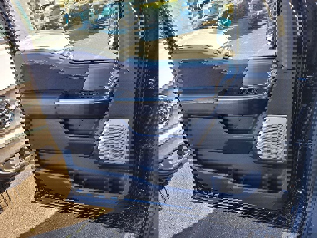 New 2026 Ford F150 Platinum w/ Equipment Group 702A High image 44