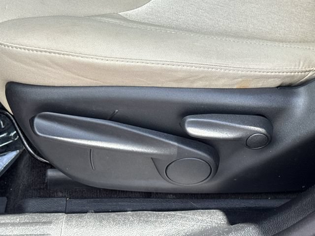 Used 2015 Jeep Cherokee Sport FWD image 27