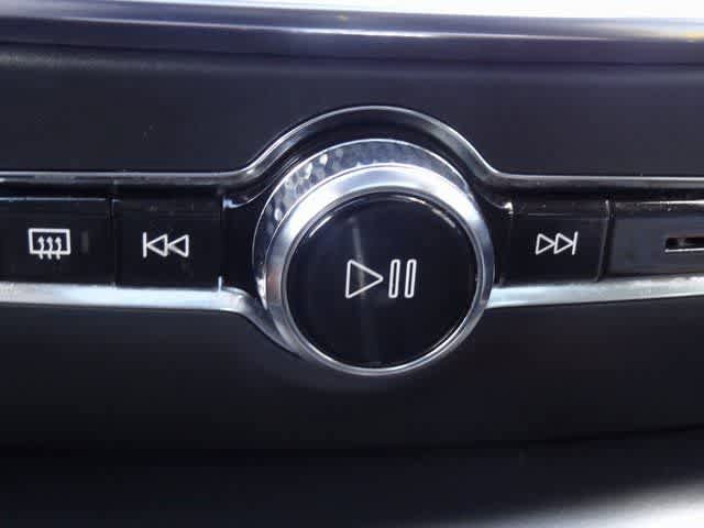 Used 2024 Volvo S60 B5 Plus FWD image 32