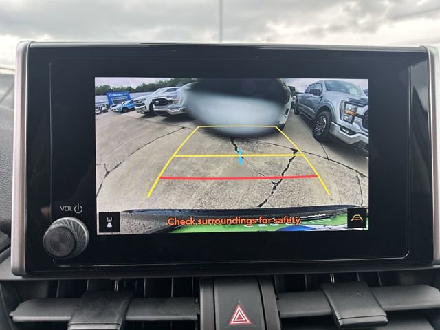 Used 2023 Toyota RAV4 LE AWD/4WD image 18