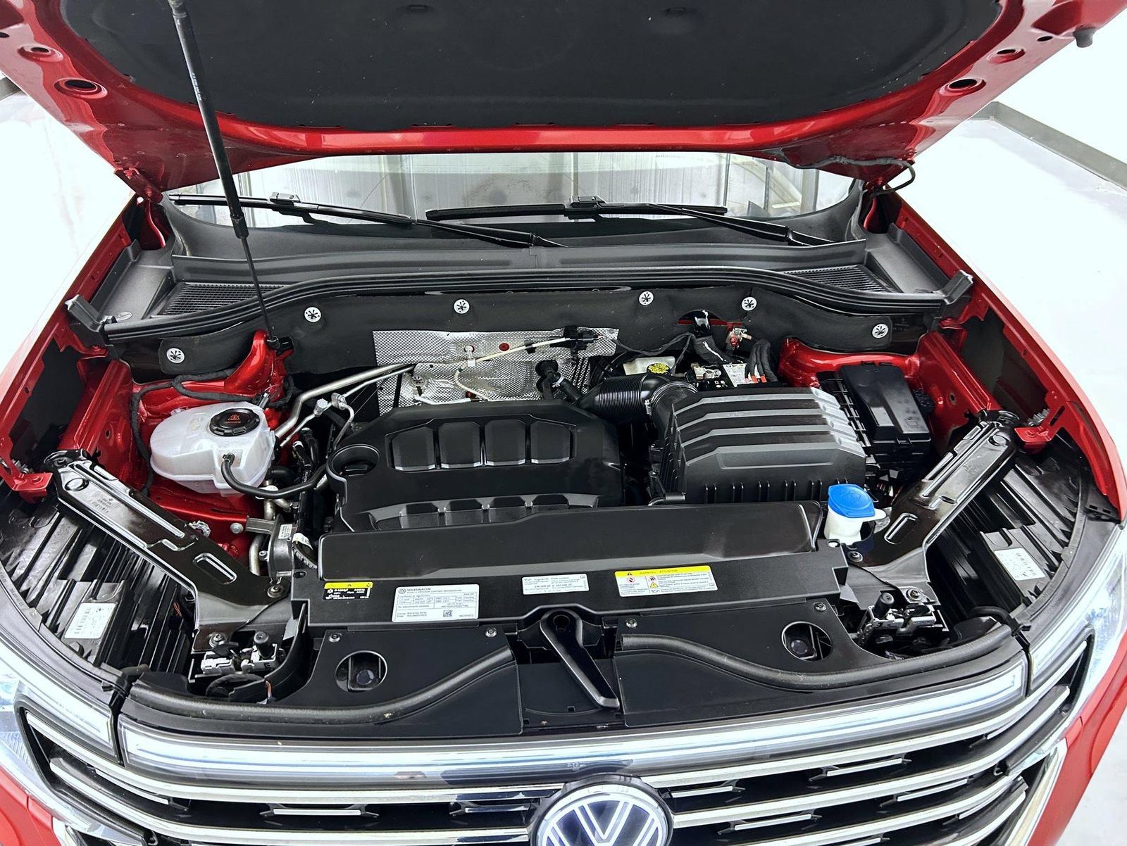 Used 2024 Volkswagen Atlas SEL AWD/4WD image 26