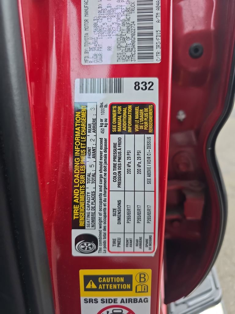Used 2016 Toyota Tacoma TRD Sport AWD/4WD image 21