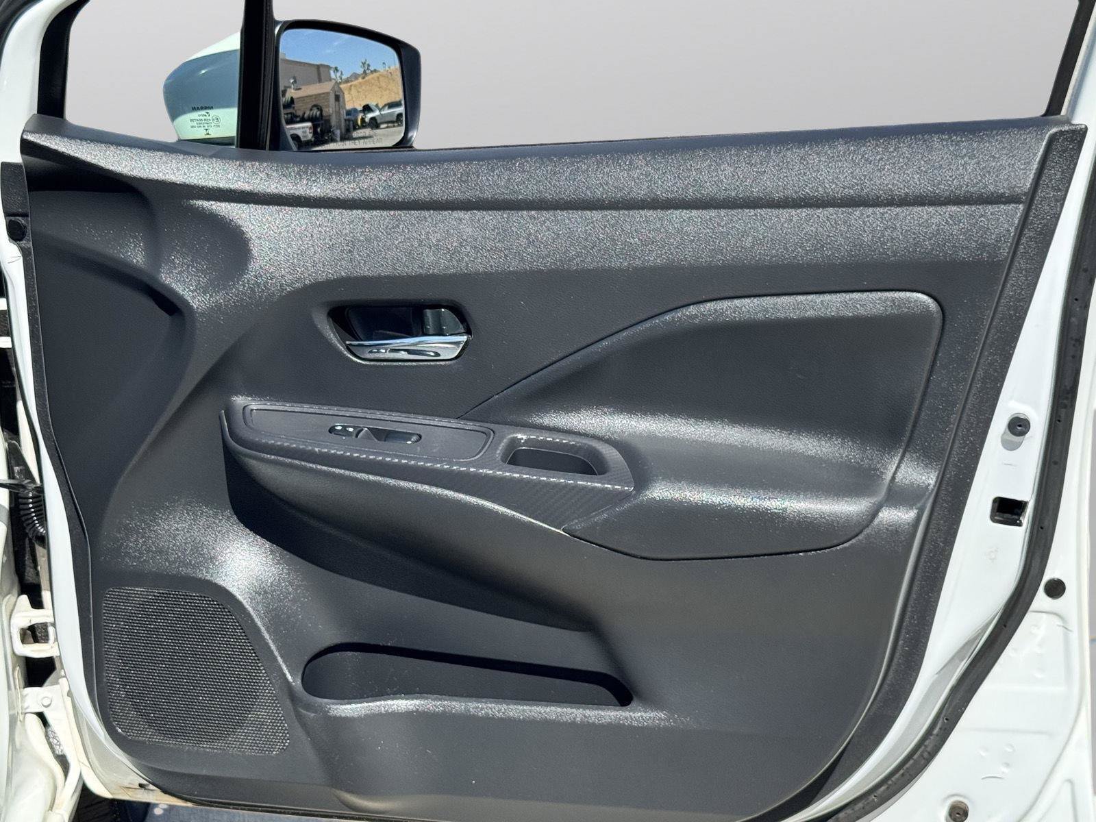 Used 2023 Nissan Versa SV FWD image 30