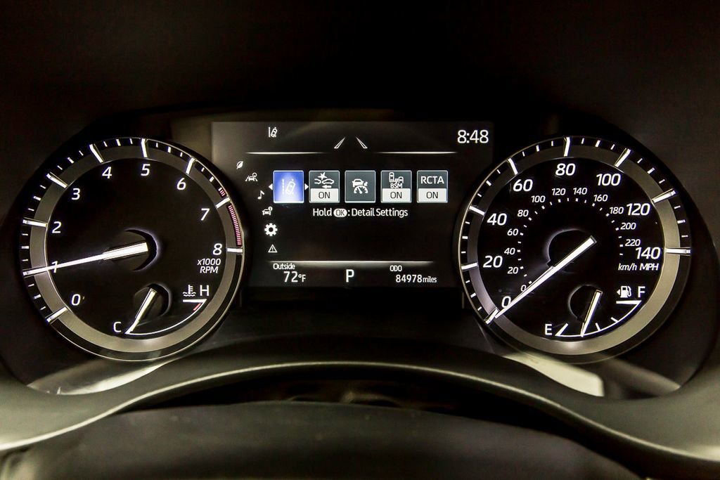 Used 2021 Toyota Highlander XLE image 16