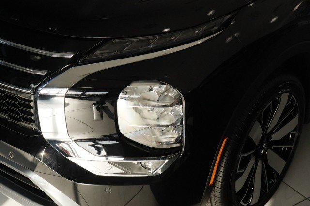 New 2026 Mitsubishi Outlander SEL AWD/4WD image 2