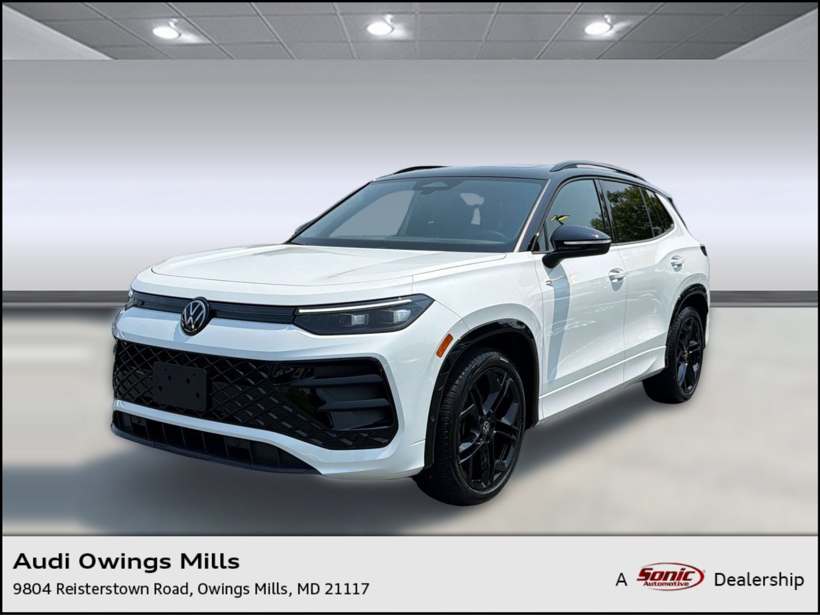 Used 2025 Volkswagen Tiguan SE R-Line