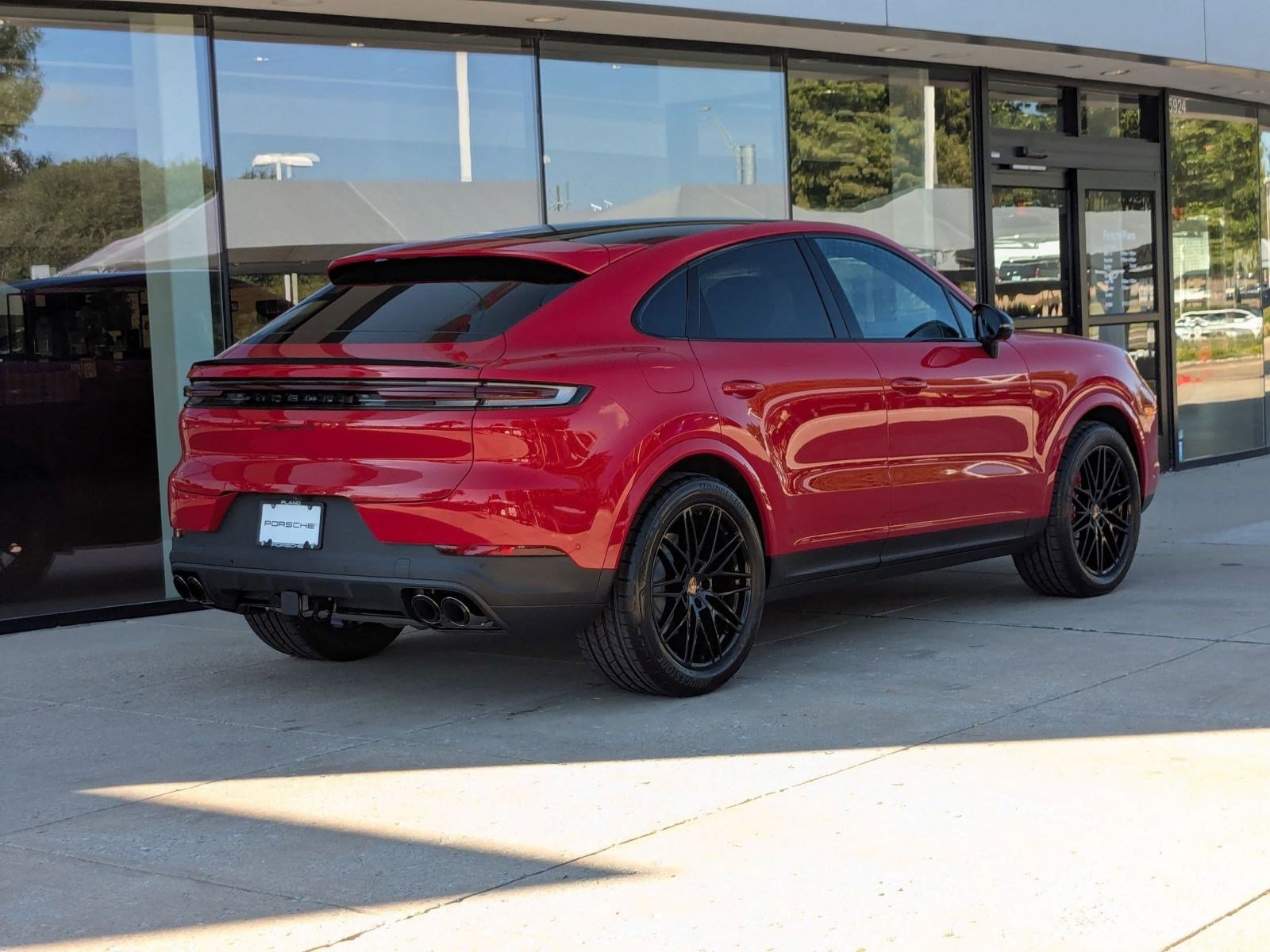 New 2026 Porsche Cayenne S image 9