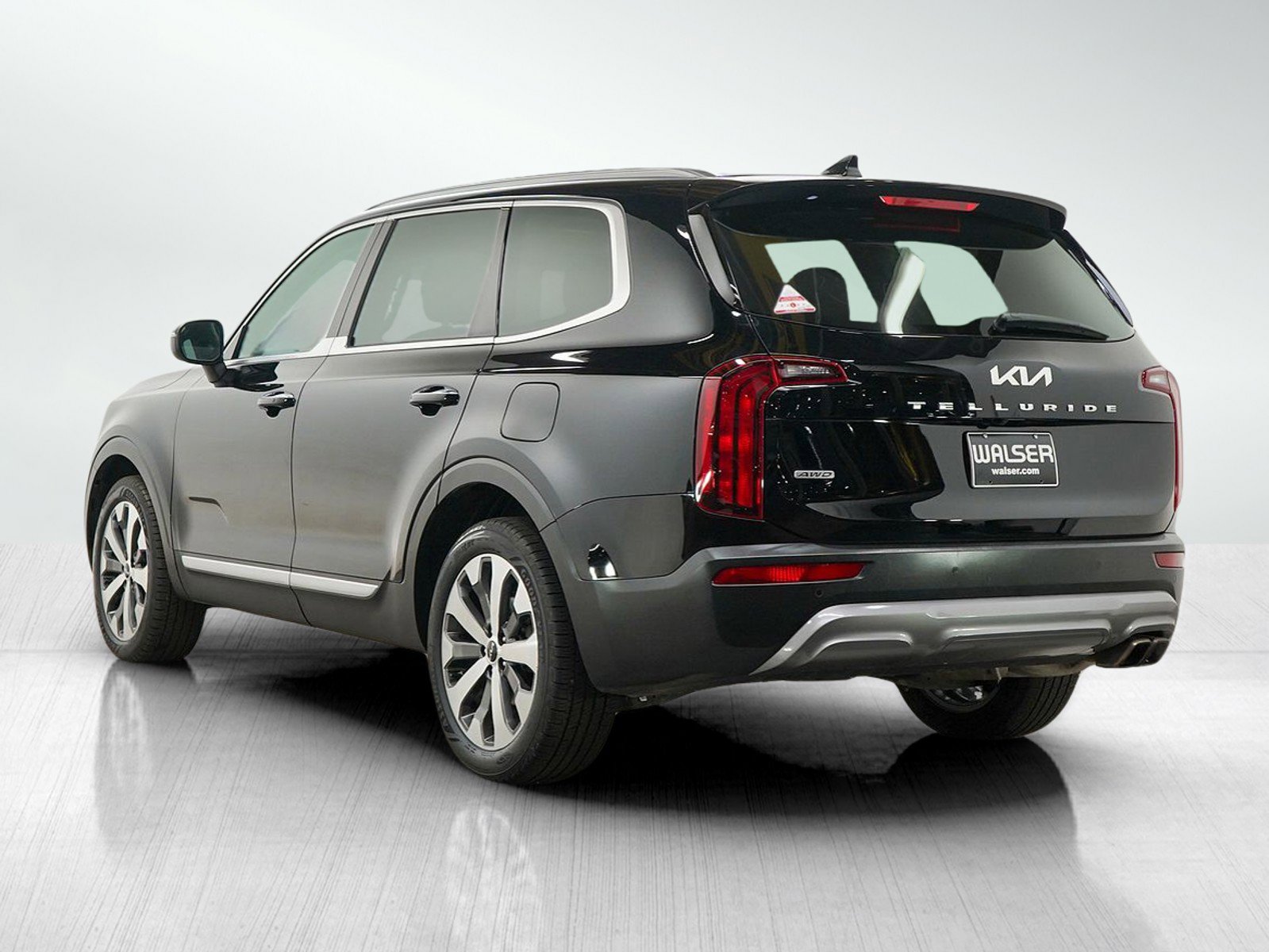 Used 2022 Kia Telluride S AWD/4WD image 3