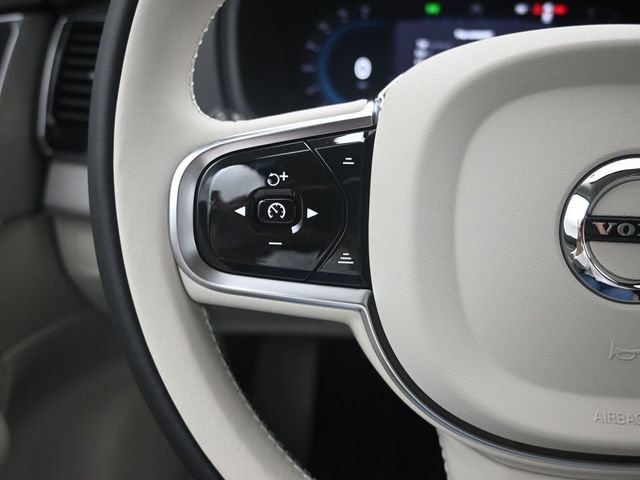 Used 2025 Volvo XC90 B6 Plus w/ Protection Package Premier image 23