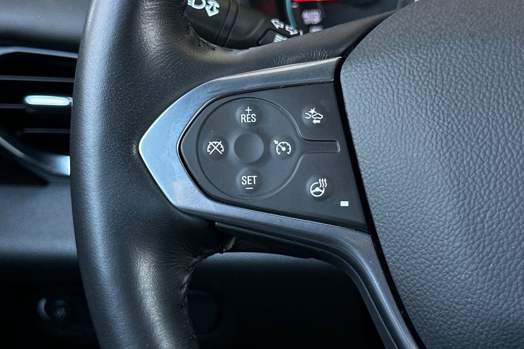 Used 2022 Chevrolet Traverse RS FWD image 28