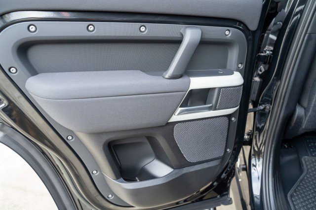 Used 2023 Land Rover Defender 110 S image 45