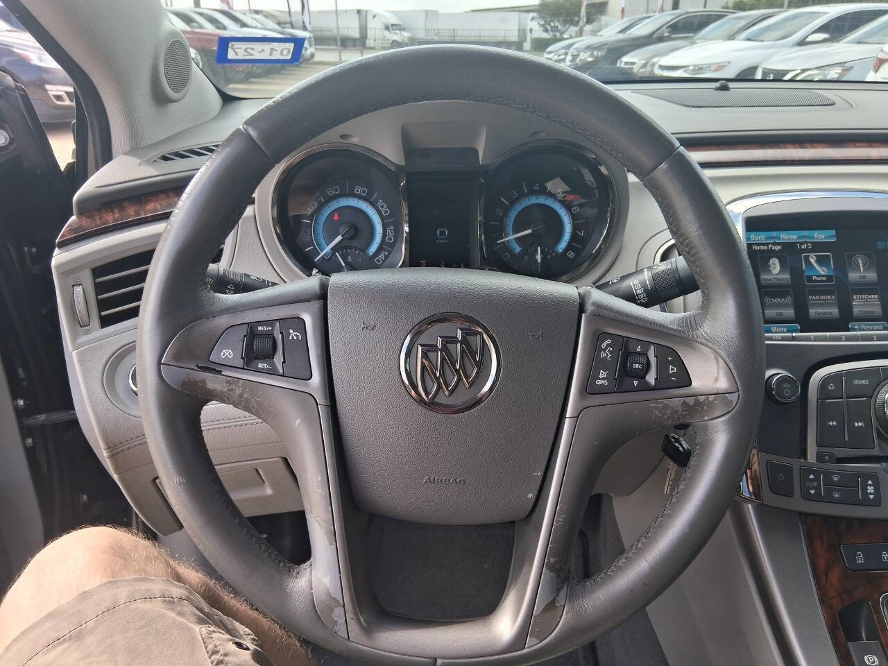 Used 2013 Buick LaCrosse image 9