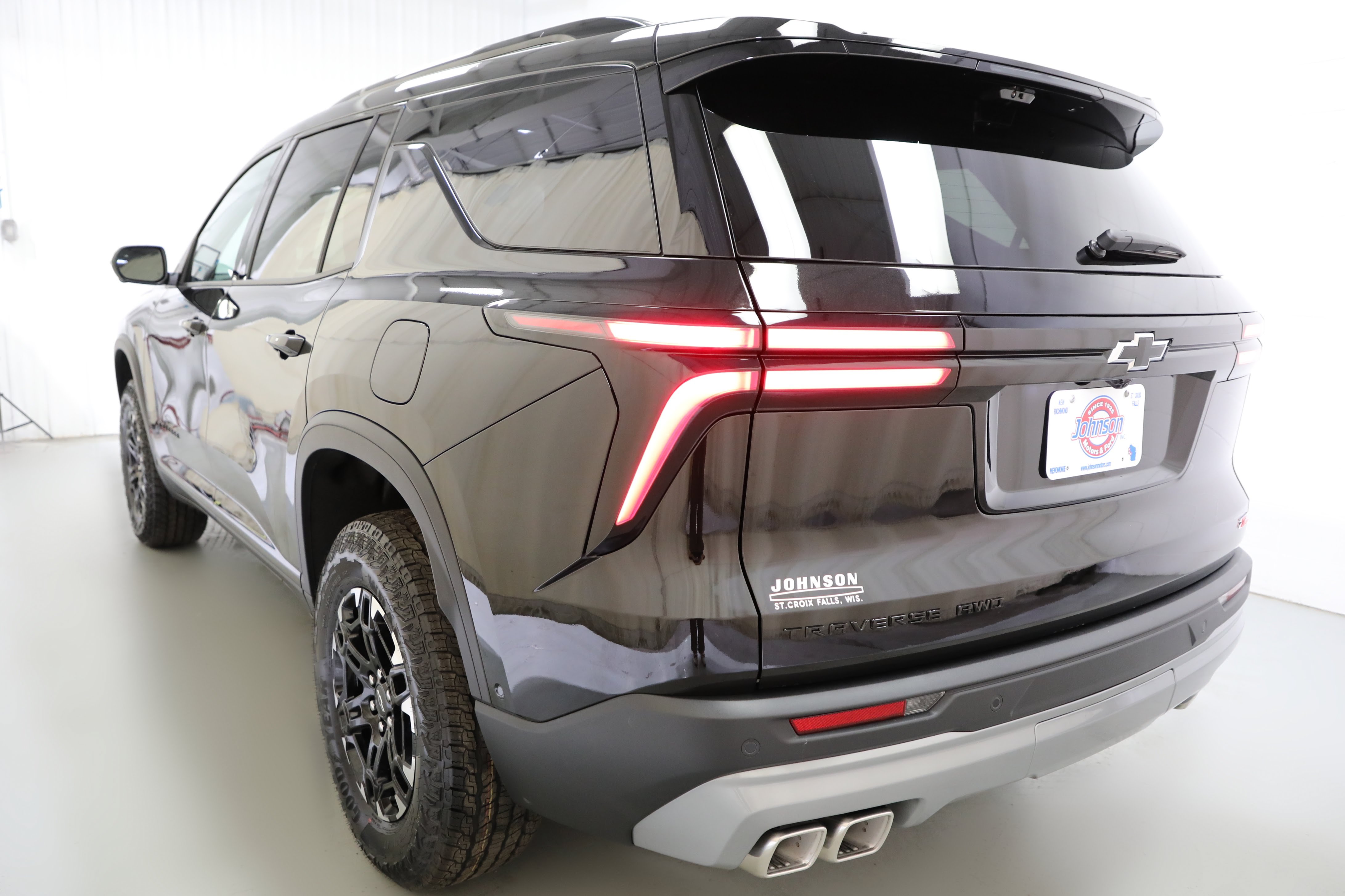 New 2027 Chevrolet Traverse Z71 w/ Enhanced Driving Package AWD/4WD image 20