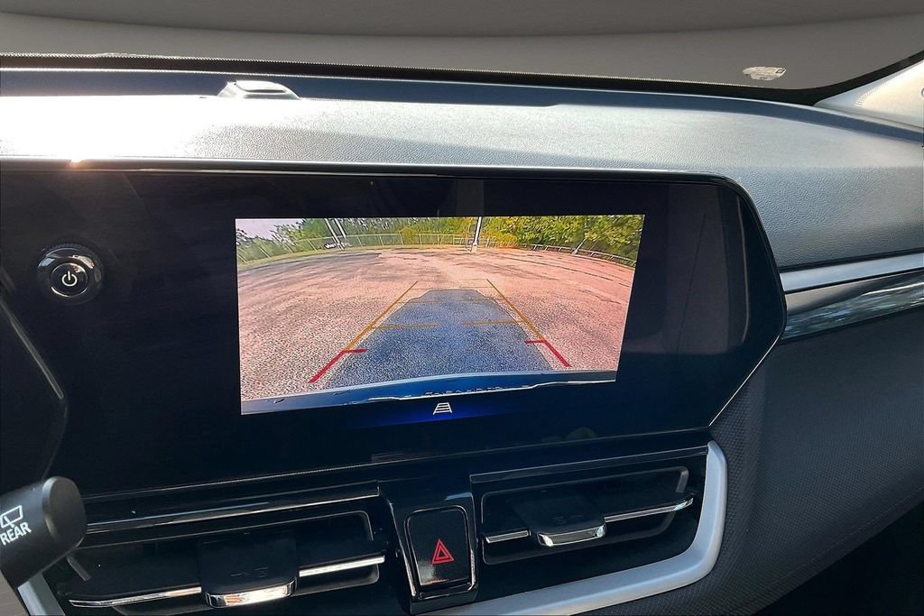 Used 2025 Chevrolet TrailBlazer LT AWD/4WD image 17