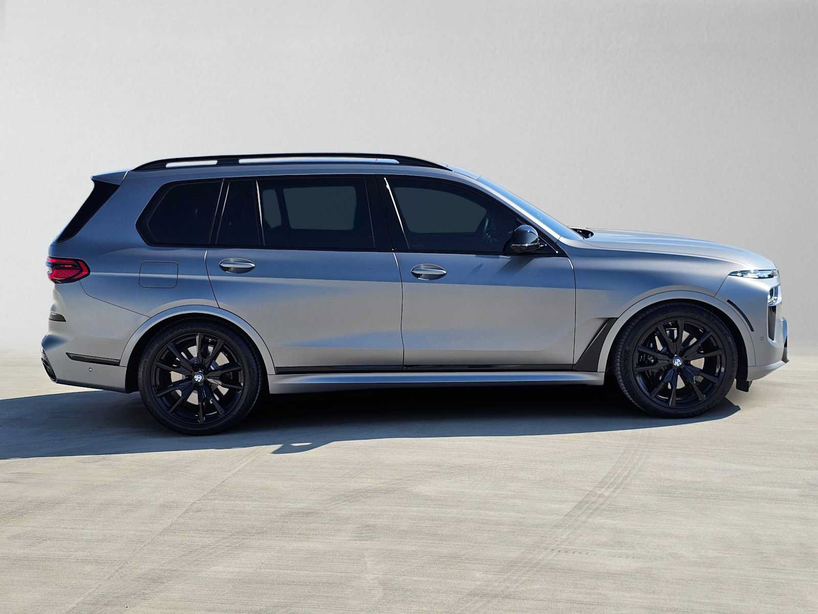 Used 2026 BMW X7 M60i AWD/4WD image 6