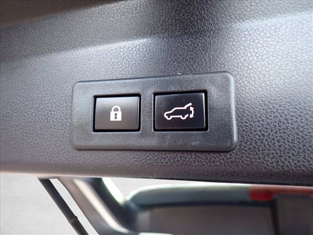 Used 2023 Subaru Ascent Touring AWD/4WD image 9