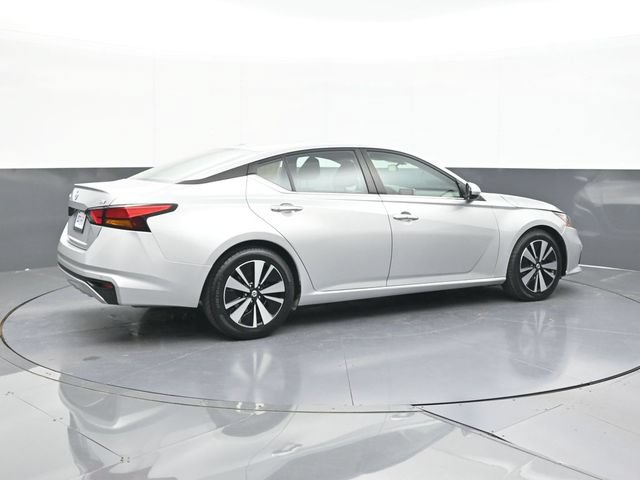 Used 2022 Nissan Altima 2.5 SV FWD image 15