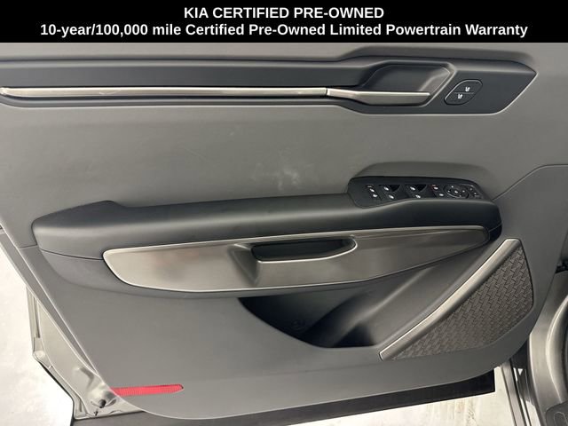 Certified 2024 Kia EV9 Light Long Range RWD image 18