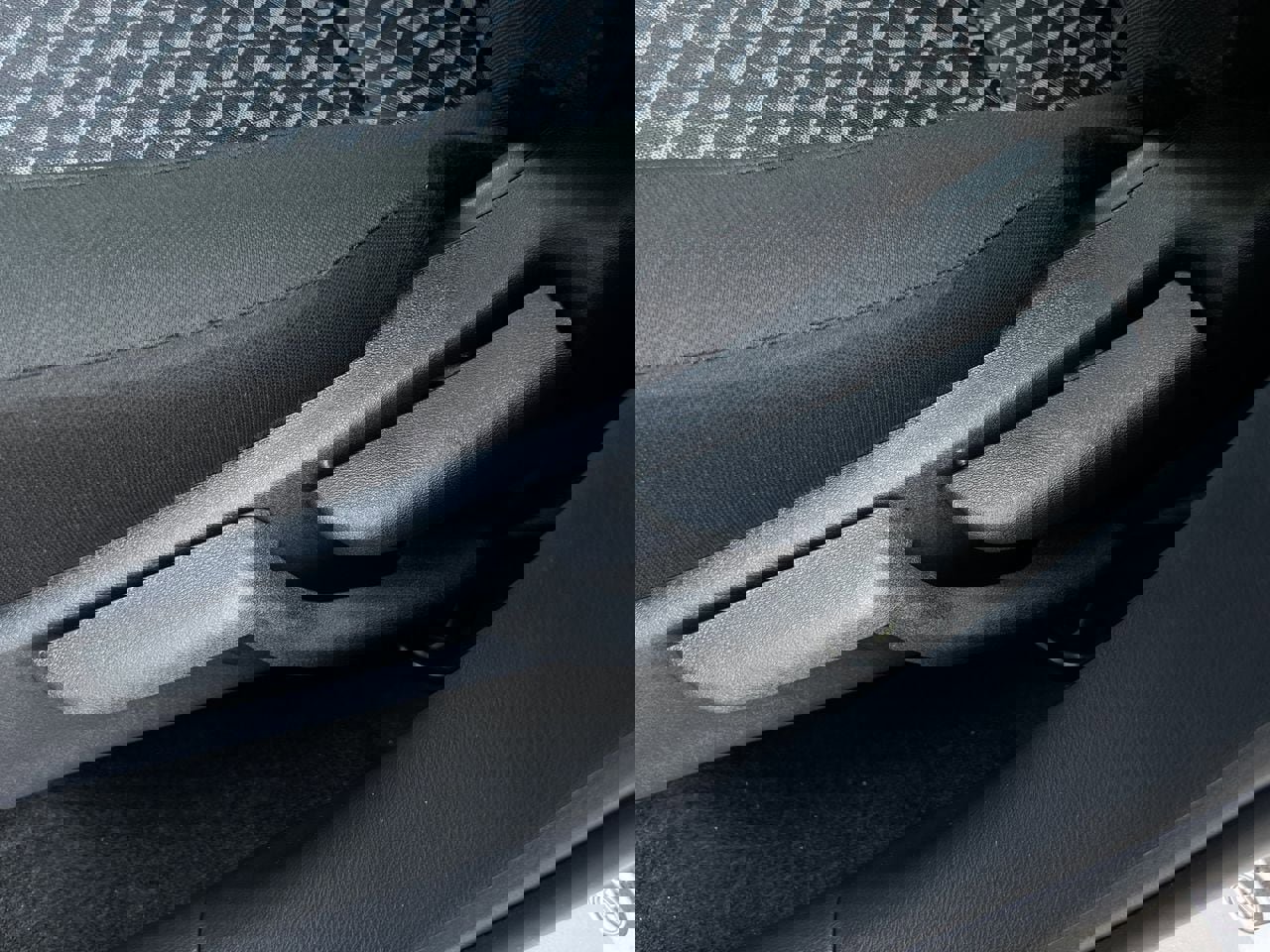 Used 2024 Nissan Versa S w/ Trunk Package image 22