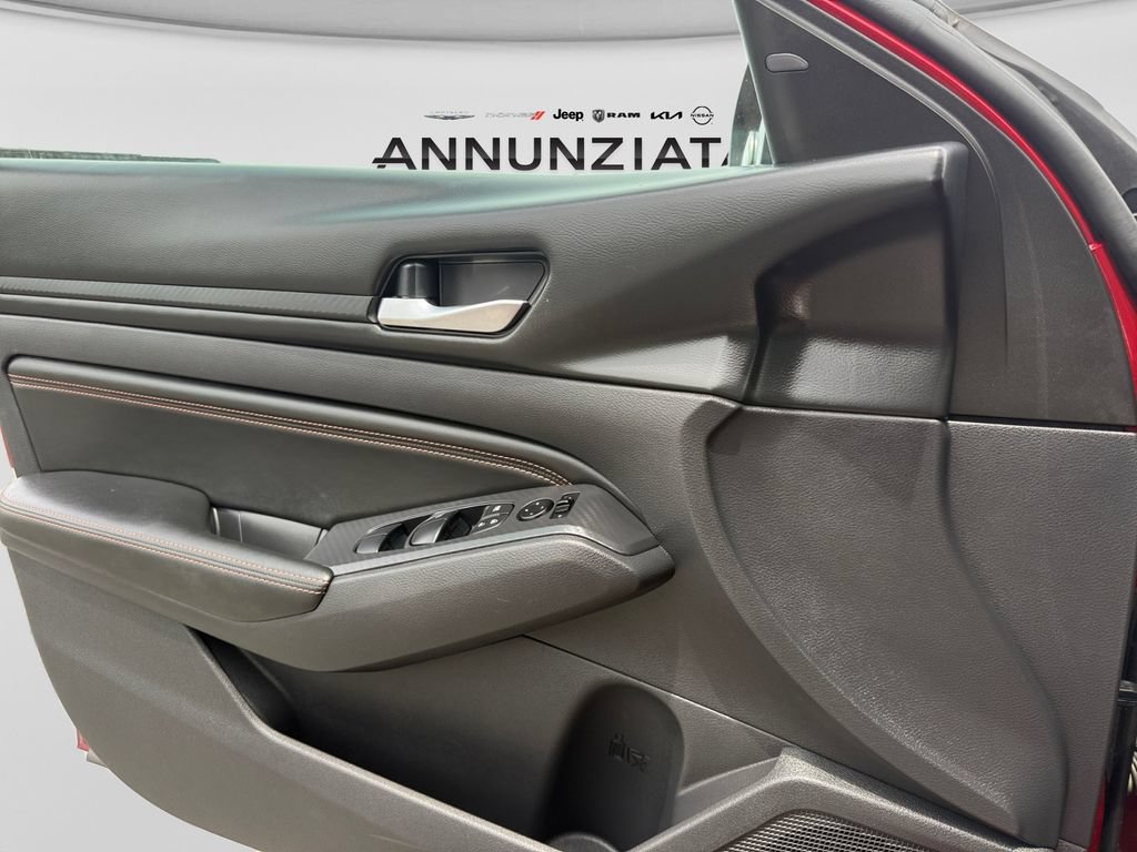 Used 2019 Nissan Altima 2.5 SR FWD image 28