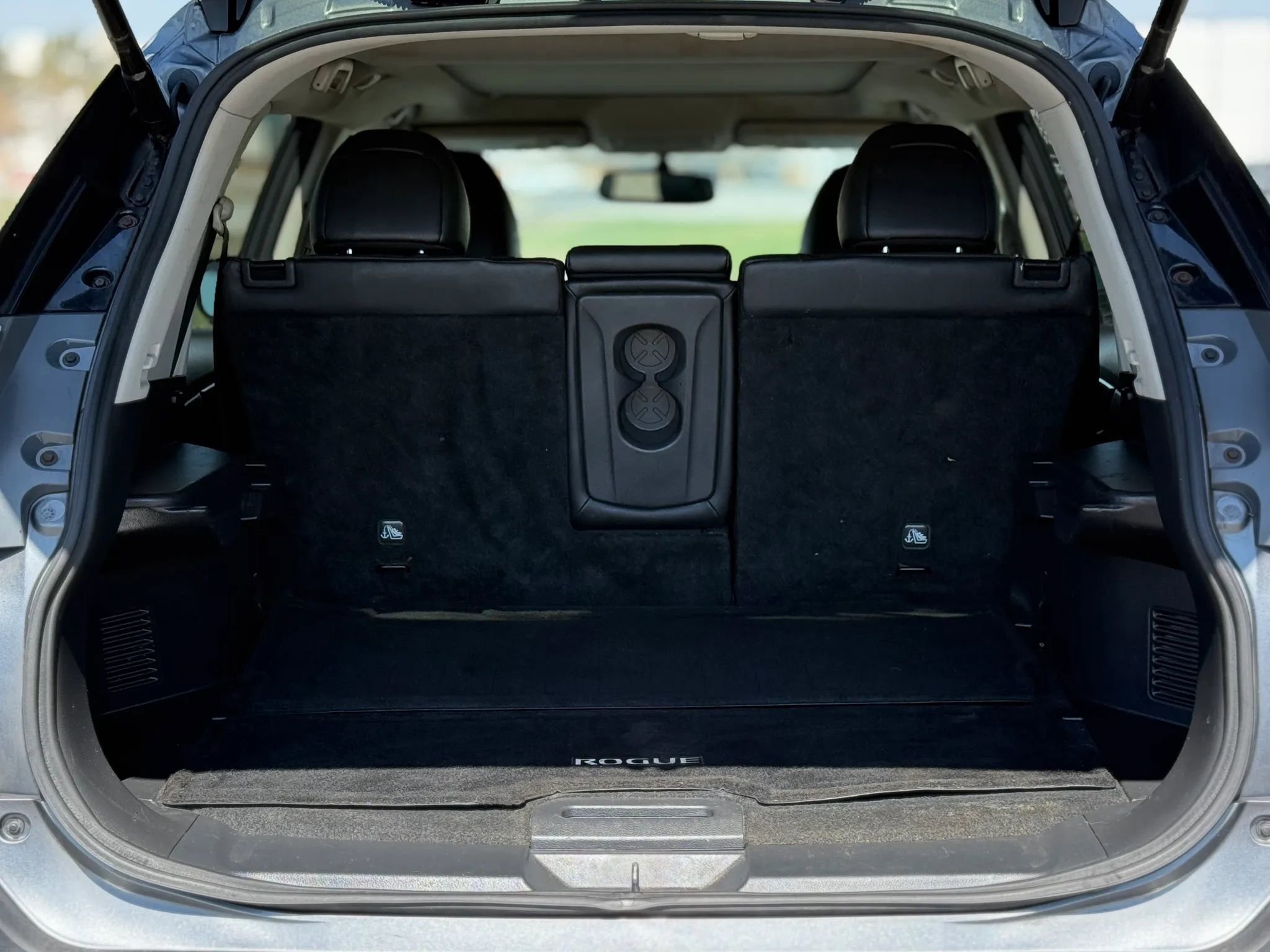 Used 2016 Nissan Rogue SL w/ SL Premium Package image 29