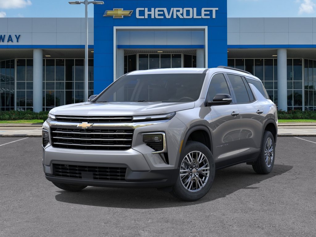 New 2027 Chevrolet Traverse LT w/ Driver Confidence Package FWD image 6