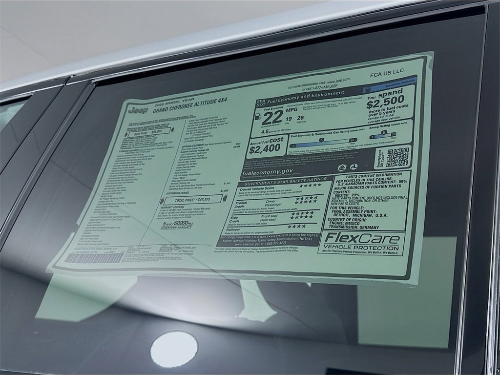 New 2025 Jeep Grand Cherokee Altitude image 20
