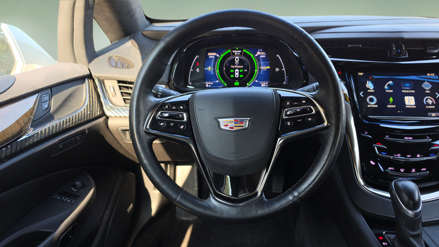 Used 2016 Cadillac ELR FWD image 11