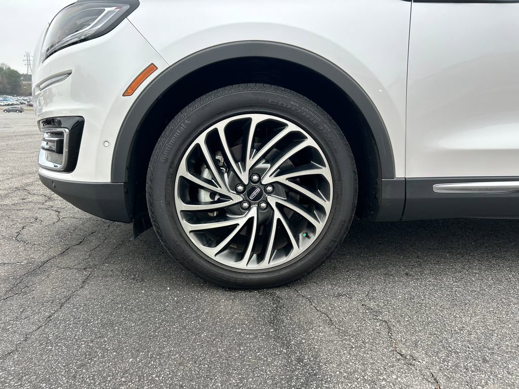 Used 2019 Lincoln Nautilus Reserve image 13