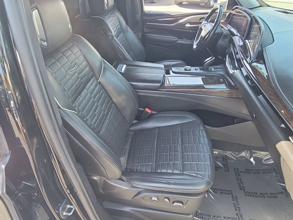 Certified 2023 Cadillac Escalade ESV Sport Platinum w/ LPO, ONYX Package AWD/4WD image 28