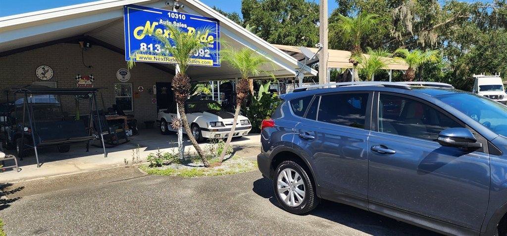 Used 2014 Toyota RAV4 Limited w/ Technology Package FWD image 9
