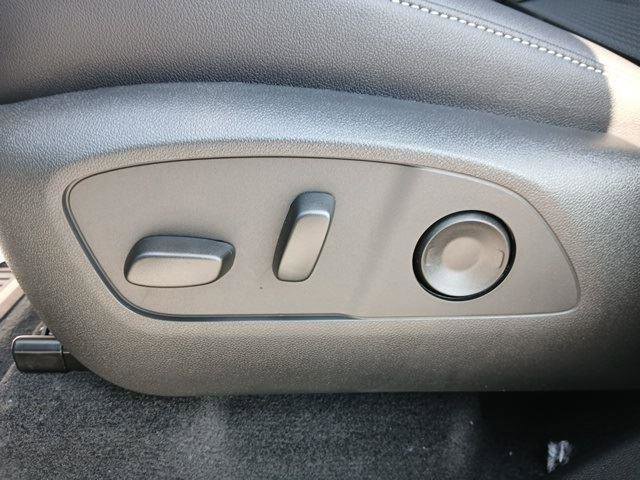 New 2026 Chevrolet Traverse LT w/ Enhanced Driving Package image 27