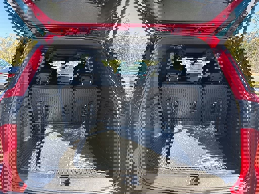 New 2026 Chevrolet Traverse LT w/ Sun and Wheel Package image 7