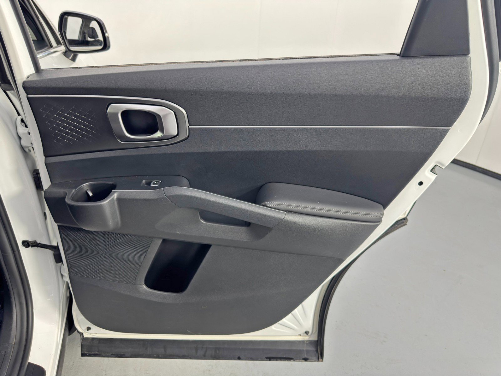 Used 2021 Kia Sorento S image 42