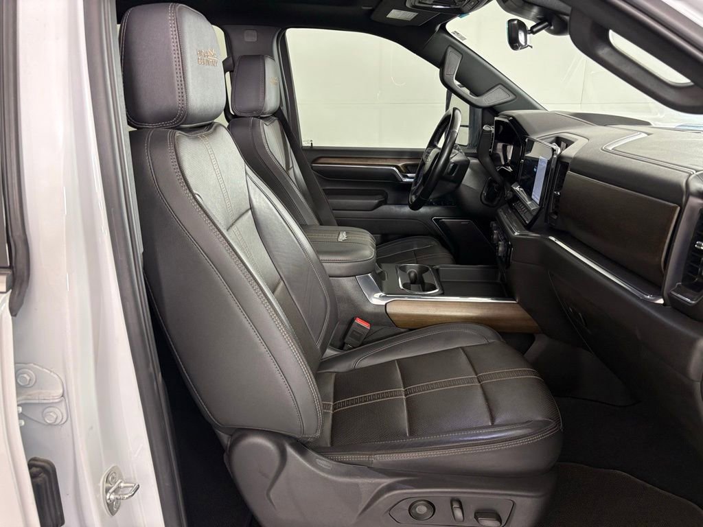 Used 2024 Chevrolet Silverado 3500 High Country w/ High Country Premium Package image 52